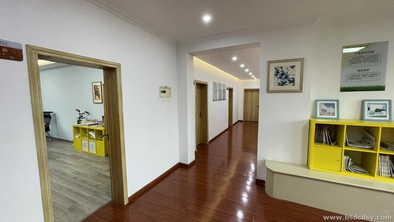 學(xué)生成(chéng)長(cháng)指導中心2_1.jpg 學(xué)生成(chéng)長(cháng)指導中心2_1.jpg