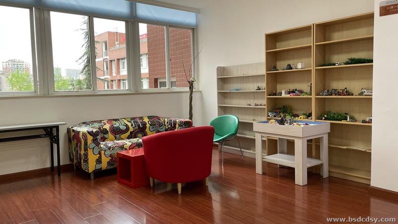 學(xué)生成(chéng)長(cháng)指導中心1_1.jpg 學(xué)生成(chéng)長(cháng)指導中心1_1.jpg